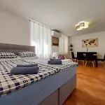 Andry 2 Crikvenica