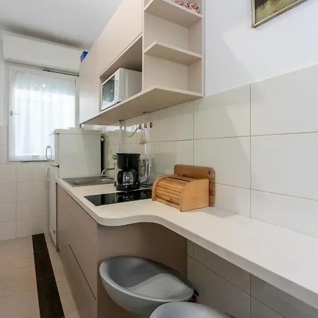 Andry 2 Apartment *