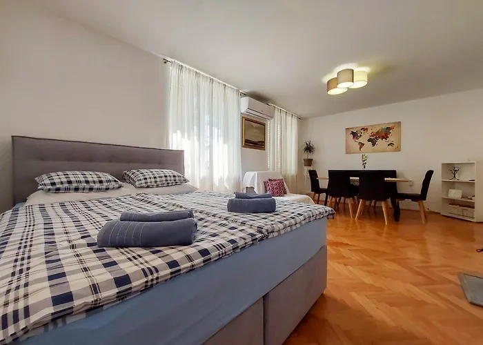 Andry 2 Crikvenica